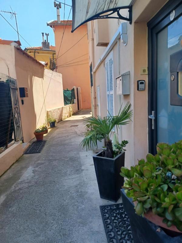 Studios Magnan Niza Exterior foto